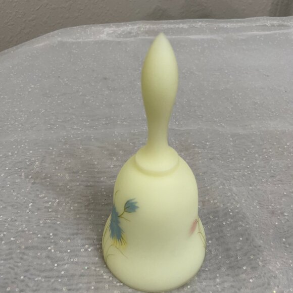 VTG Uranium Fenton Custard Bell Hand Painted, Signed W/2 Stamps~ Glows - Picture 4 of 10